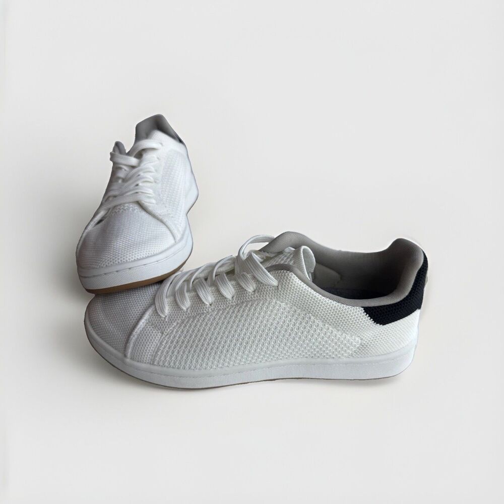 SUAVS The Classic Sneaker White Knit Low Top Shoes Womens 6 / Mens 4.5 Unisex